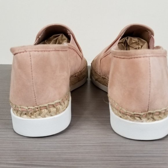 Vince Camuto Tambie Slip-on Sneaker, Light Pink Suede, Womens Size 6 M / 36.5 - Picture 5 of 10